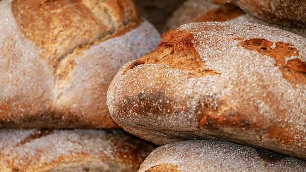100 Prozent Schweizer Biomehl für die Brote übertrifft die Anforderungen der Schweizer Bio-Knospe. Diese verlangt mindestens 90 Prozent Rohstoffe aus der Schweiz. (Bild Pixabay)