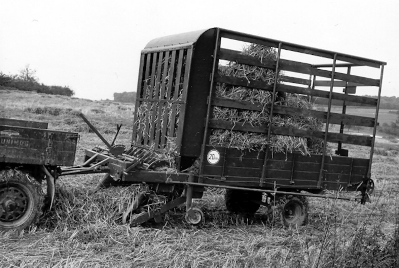 Ladewagen: Einer der ersten Ladewagen aus dem Jahre 1960. (Bild Wikimedia)