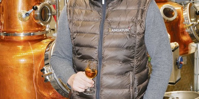 Christoph Nyfeler findet die Präsenz von Schweizer Produkten im Ausland wichtig und hat mit seinem Whiskey im Export bereits Erfolg.(Bild mr)