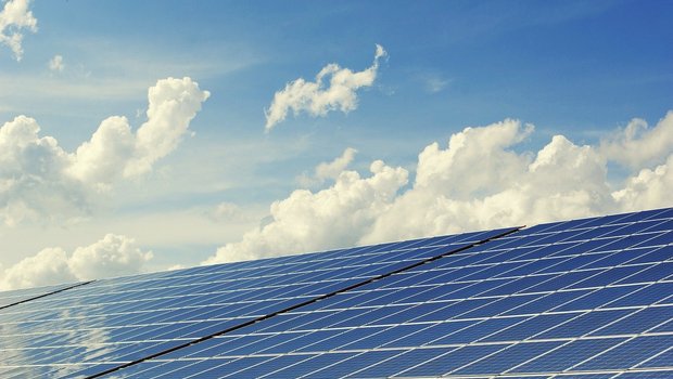 Der Bund hat mit seinen neuen Anreizen vor allem Solaranlagen auf Einfamilienhäusern im Fokus. (Bild Pixabay)