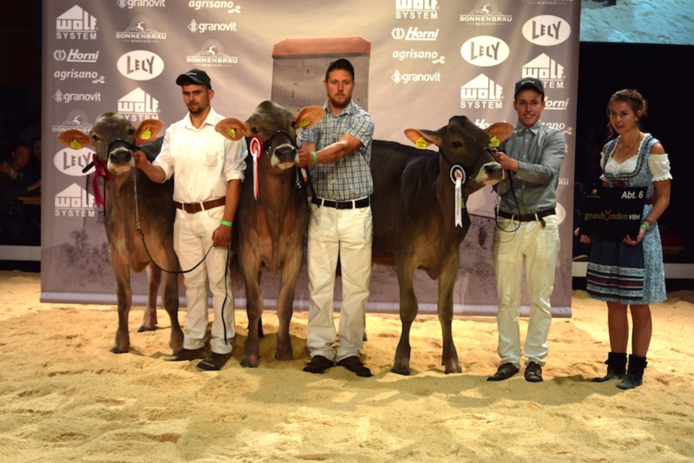 Siegertiere Abteilung 6 (v.r.): 1. Fortuna; 2. Noleen; 3. Peggy-Sue.