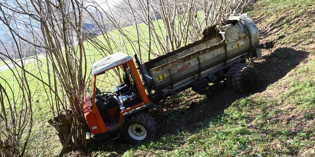 Der Transporter danach. (Bild Kapo SG)