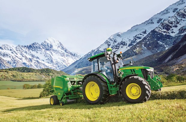 EU-Strafzölle für US-Traktoren betreffen Schweiz nur gering Die meisten Traktoren für die Schweiz werden in Europa hergestellt. Nur die 4er- und 5er-Serie von John Deere könnten von den Strafzöllen betroffen sein. (Bild John Deere)