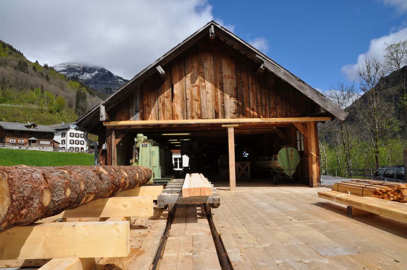 In und um die Elmer Dorfsägerei sind in den letzten Wochen viel Aufräum- und Umbauarbeiten getätigt worden.