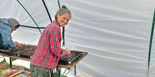 Petra Köchli arbeitet für das Landwirtschaftsprojekt des Schweizerischen Arbeiterhilfswerks.