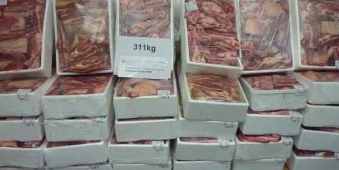 Vom Zoll beschlagnahmtes Schmuggelfleisch. (Blid zVg)