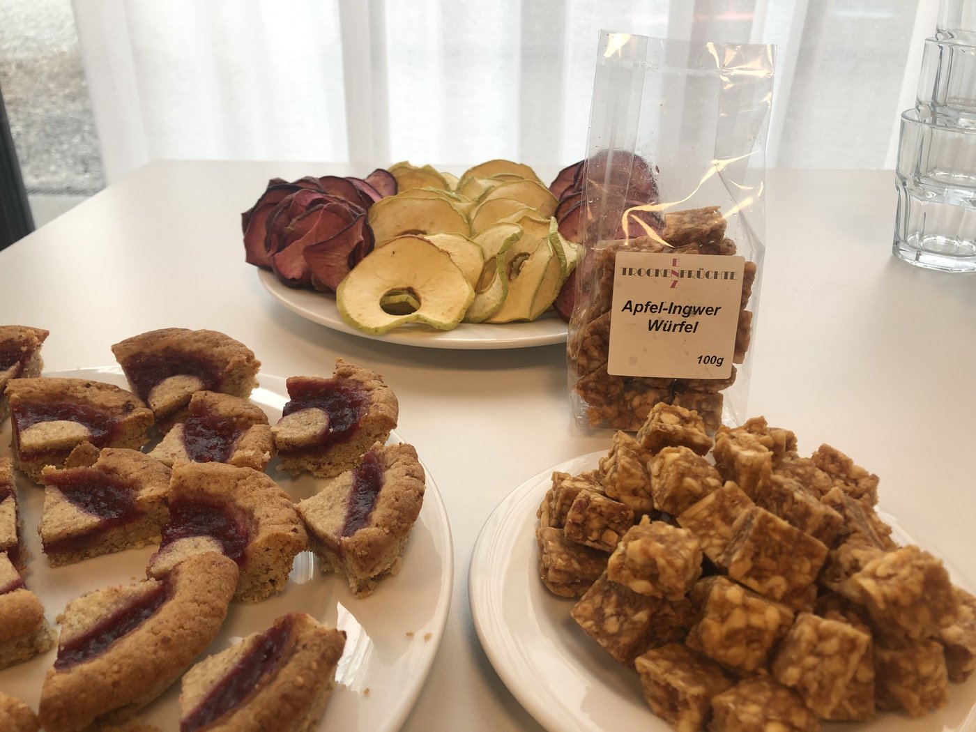 Alpomatprodukte. Besonders gut laufen Snacks, die sofort verspeist werden können.