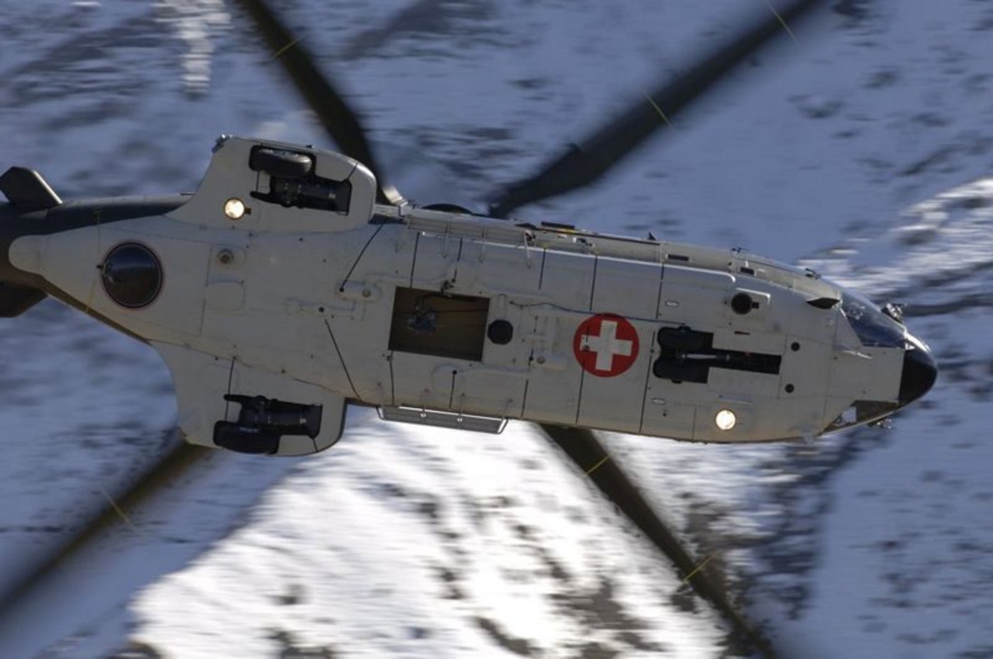 Im Sommer sorgte die Schweizer Armee für Schlagzeilen, weil sie für Vieh Wasser aus einem französischen See genommen hatte. (Bild VBS)