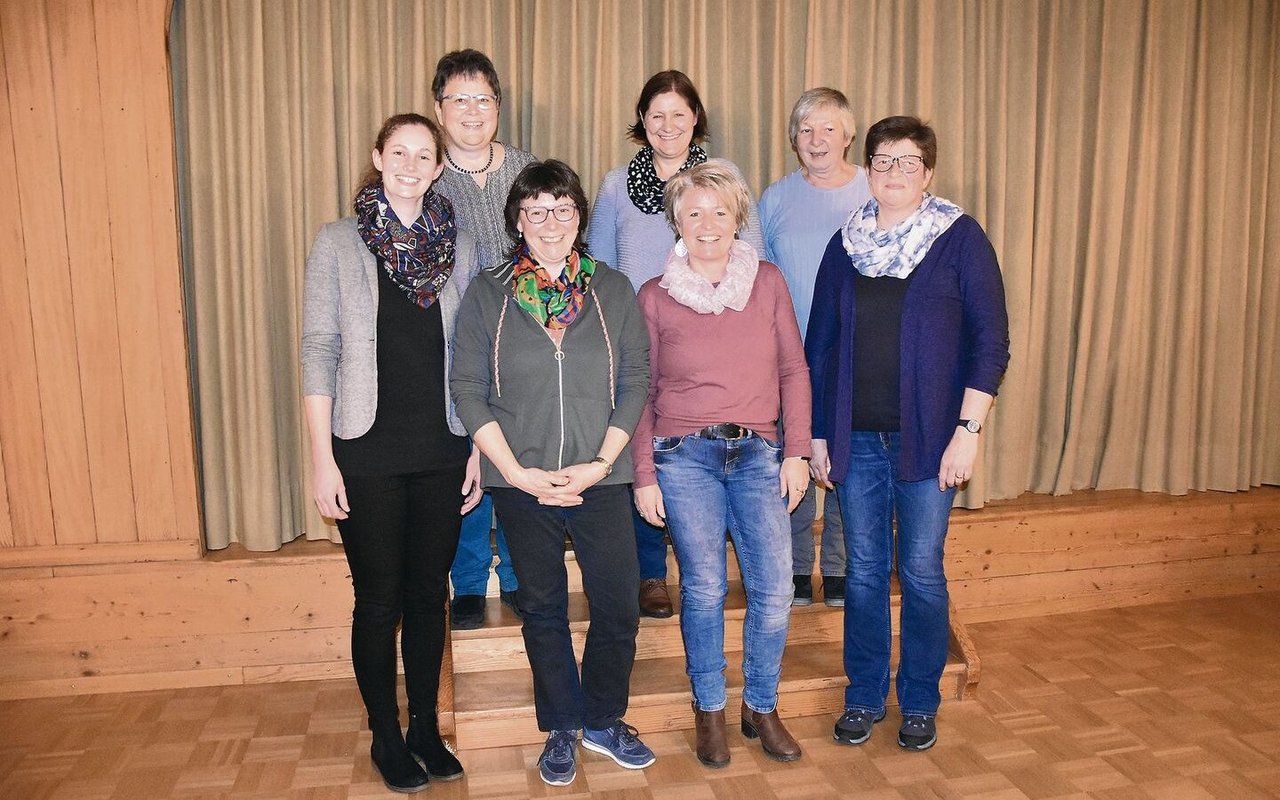 Der Vorstand Landfrauenverein Wyssachen BE (v. l. n. r): Susanne Liechti, Gabi Schär, Renate Reist, Präsidentin Lydia Maag, Monika May, Kathrin Lanz und Barbara Meister.