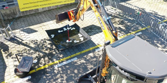 Mit dem Bagger war Fingerspitzengefühl gefragt. (Bilder zVg)