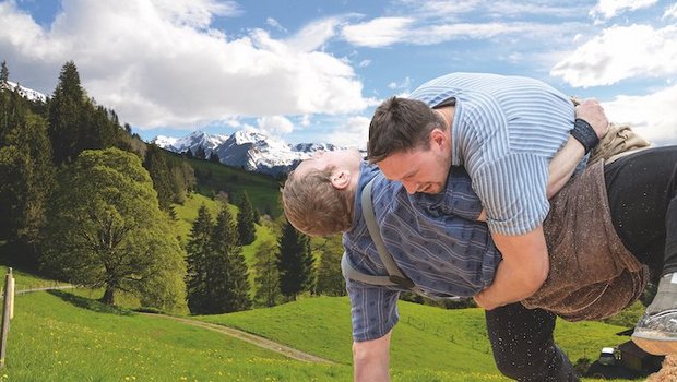 Schwingende Bauern In der Heimat des ehemaligen Schwingerkönigs Kilian Wenger gibt es einen Schwingerweg. (Bild, zusammengesetzt Rolf Eicher / Christian Germann)