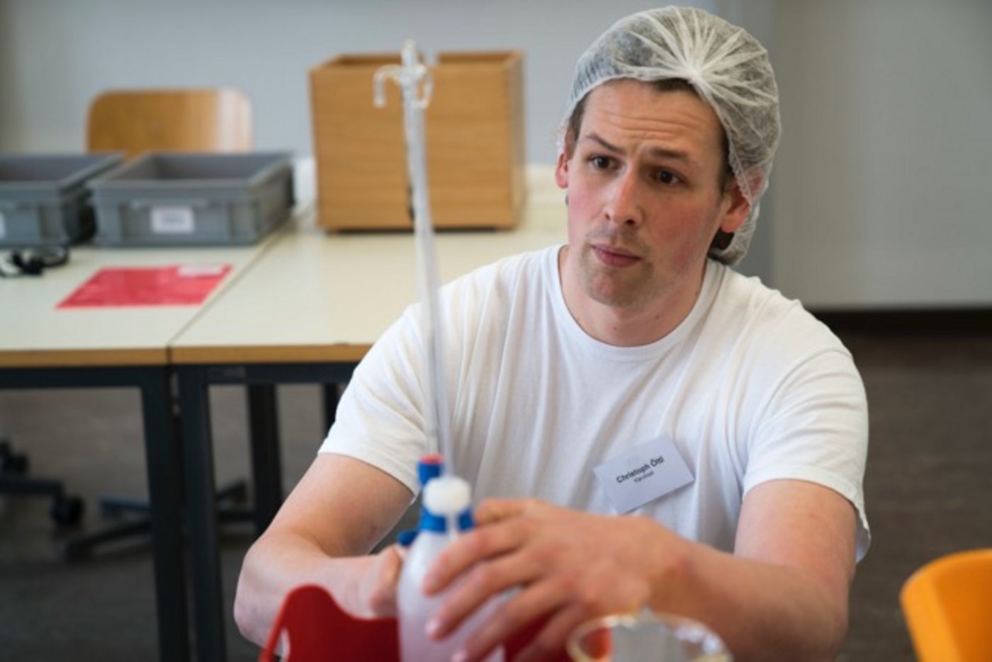 Der 26-jährige Christoph Öttl ist in der Chascharia Val Müstair in Müstair nahe der italienischen Grenze tätig. 