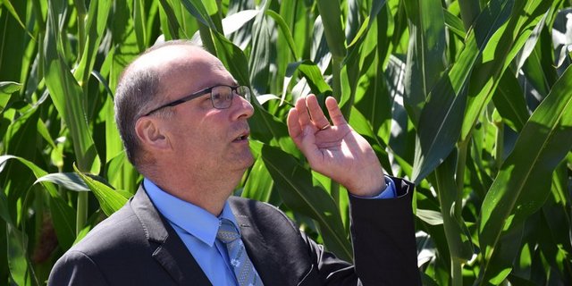 Markus Ritter bleibt für weitere vier Jahre im Amt als Präsident des Schweizer Bauernverbands. (Bild ke)