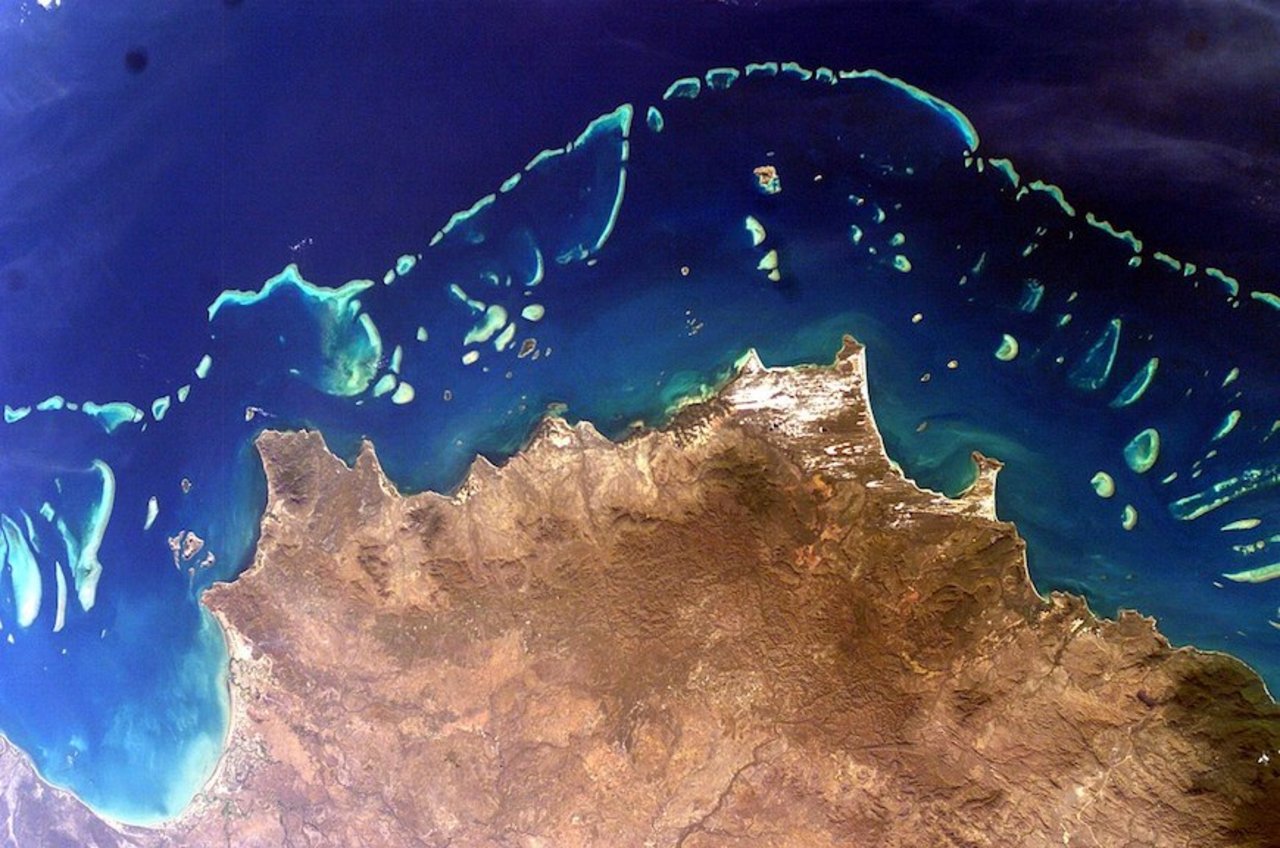 Das Great Barrier Reef ist das grösste Korallenriff der Erde. (Bild Wikipedia, NASA)