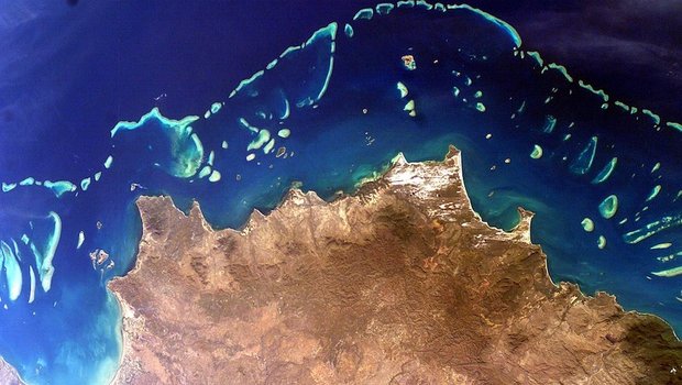 Das Great Barrier Reef ist das grösste Korallenriff der Erde. (Bild Wikipedia, NASA)