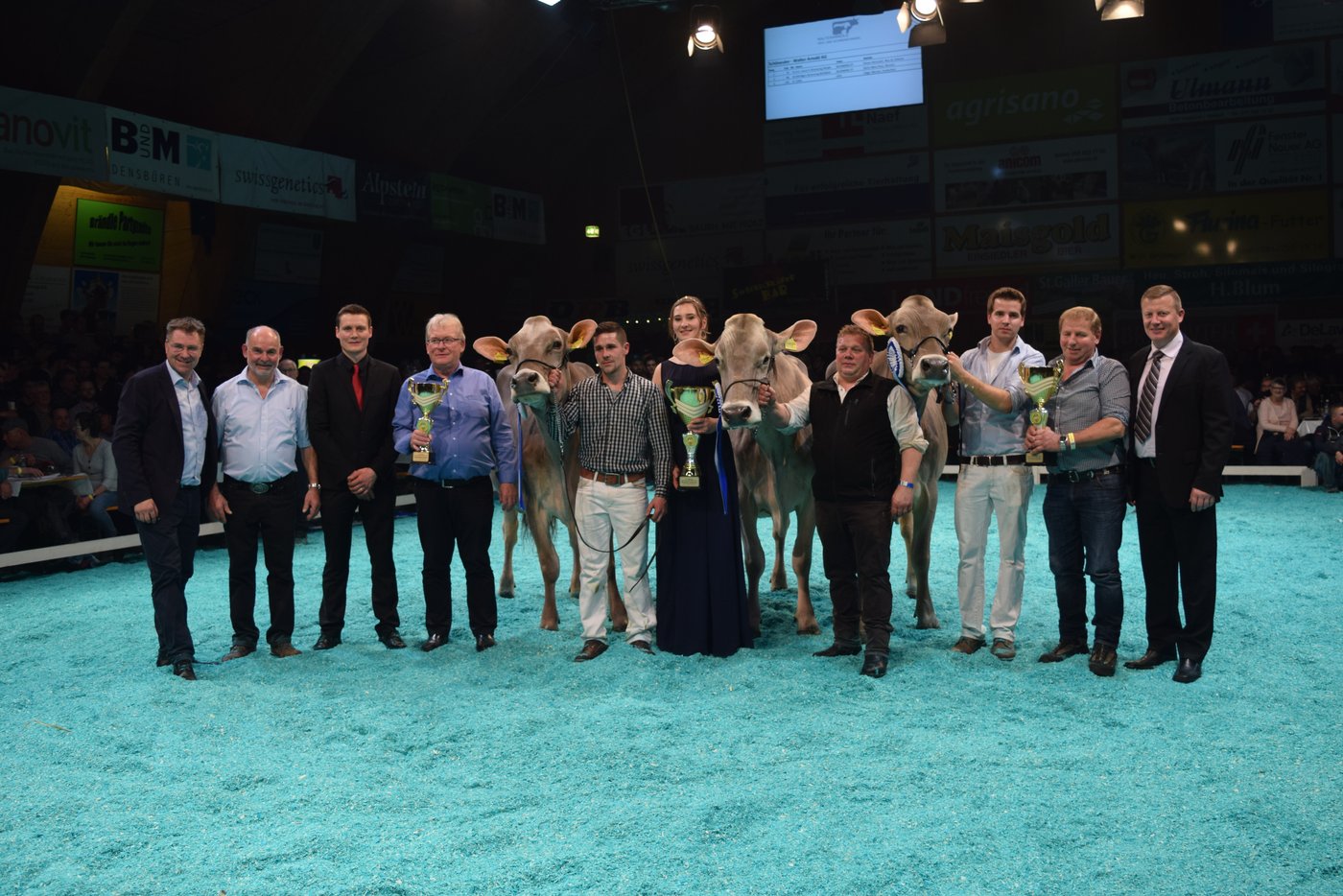 Palma (Mitte) wird Miss Schöneuter, Vize-Miss Bocarda (links) und Mention Honorable Zara.