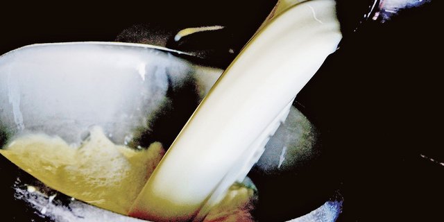 Es wird überall nach Milch gesucht. Die Verarbeiter, welche am meisten dafür bezahlen, gehören zu den Gewinnern. (Bild BauZ)