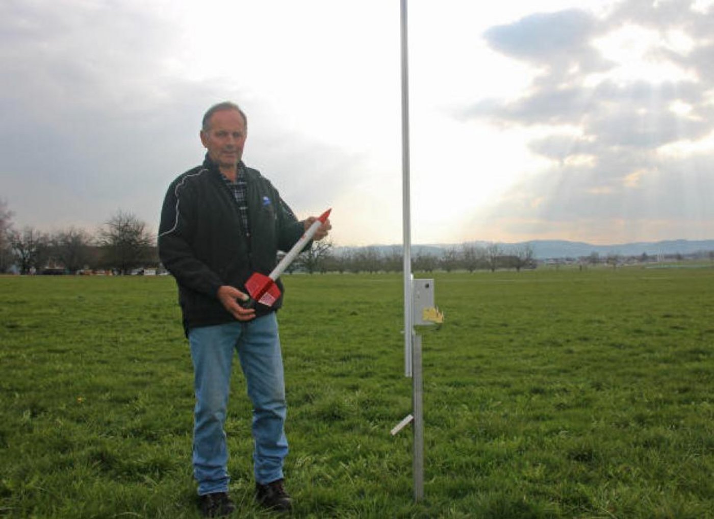 Bernhard Wick, Obmann der Hagelabwehr von Zuzwil. (Bild: Wiler Nachrichten/Pascal Scheiwiler)