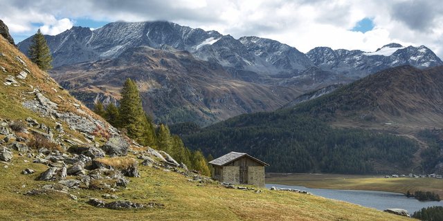 Die wirtschaftliche Konkurrenzfähigkeit der Bergregionen sei bei einer Annahme der Initiative gefährdet. (Bild Fotoauge/pixabay)