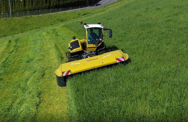 Knusel Stellte Seinen Neuesten Rigitrac Vor Bauernzeitung Ch Bauernzeitung