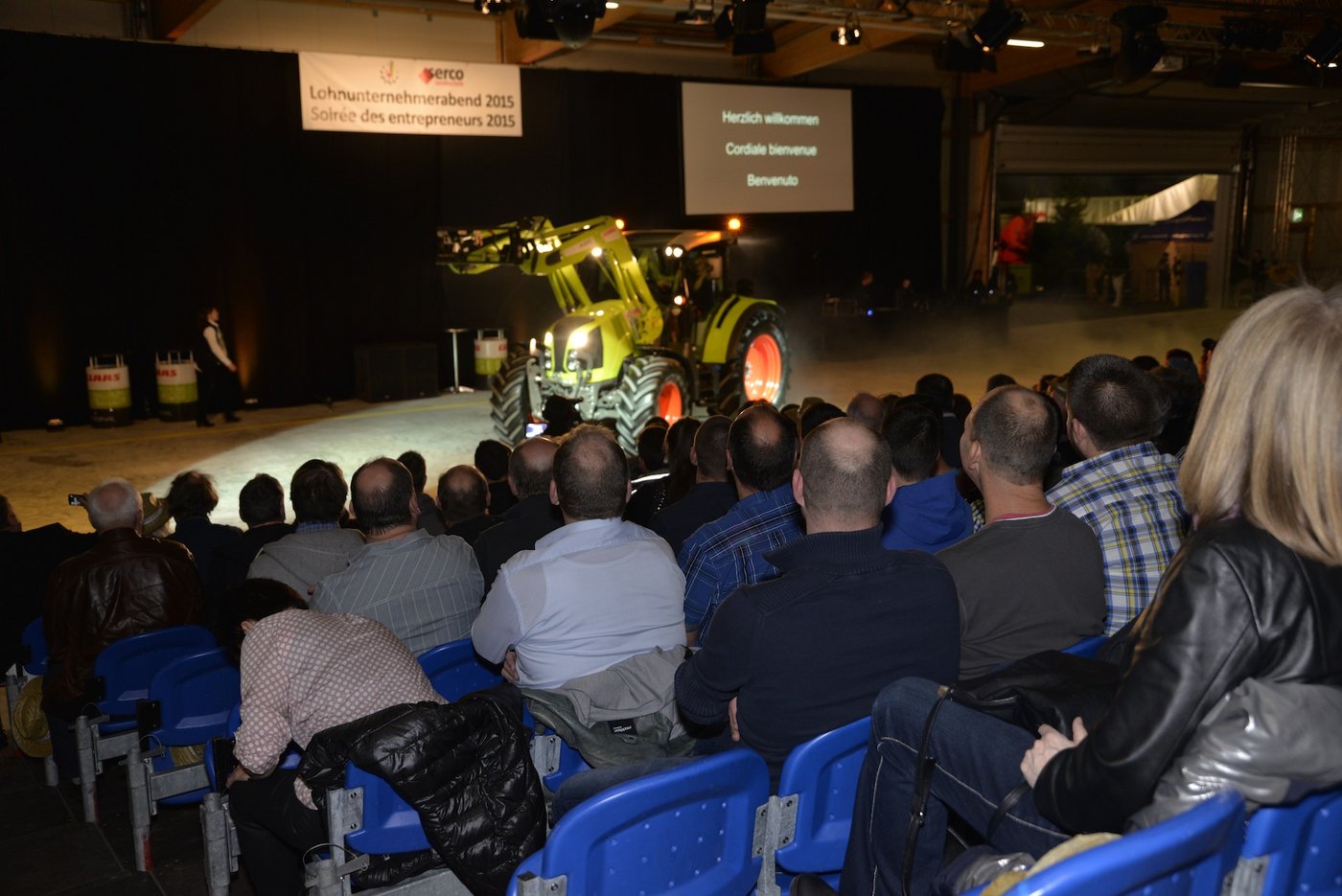 Am Lohnunternehmerabend, mit rund 550 Besuchern, wurden die neusten Produkte präsentiert.