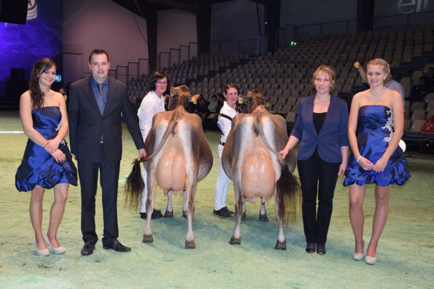 Schöneuter (rechts): Pradergens Fantom Islande, Cédric und Monique Pradervand Rey, Grens. Und die  Reserve Schöneuter Pradergens Legacy Kaloua aus dem gleichen Stall.