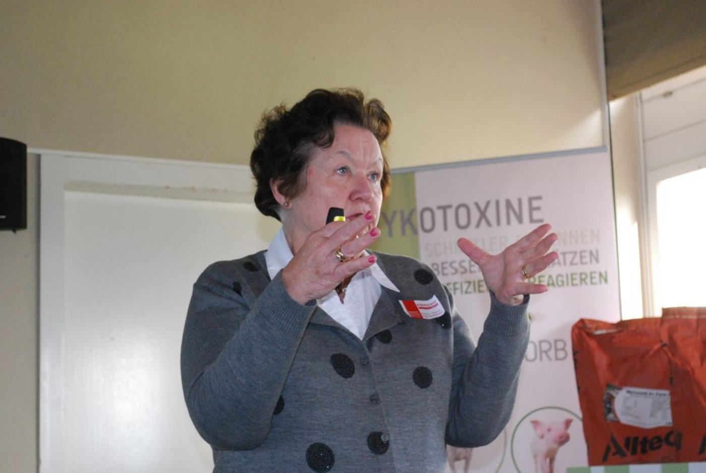 Johanna Fink-Gremmels ist gelernte Tierärztin und kann 30 Jahre Berufserfahrung vorweisen.