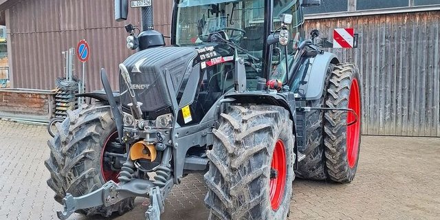 Das Doppelrad erhöht die Hangstabilität und ist nicht an der RDA angeschlossen. 