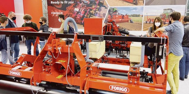 Messen in Zeiten von Corona (hier ein Bild von der Eima in Bologna): Die ungewisse Lage in und zwischen Infektions-Wellen macht die Dinge für die Organisatoren kompliziert. 