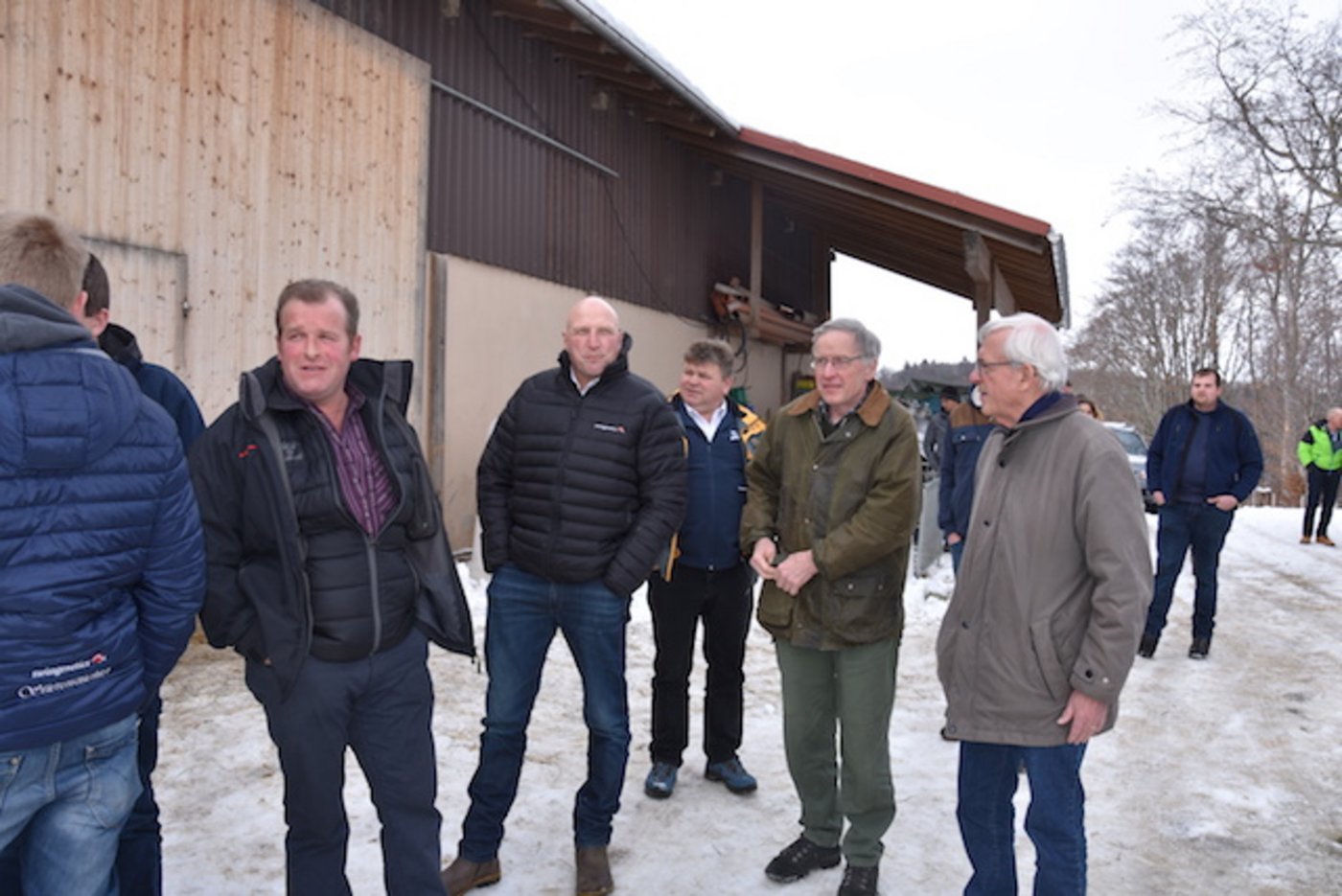 So eine Hauptversammlung ist auch geeignet um Kollegen zu treffen.