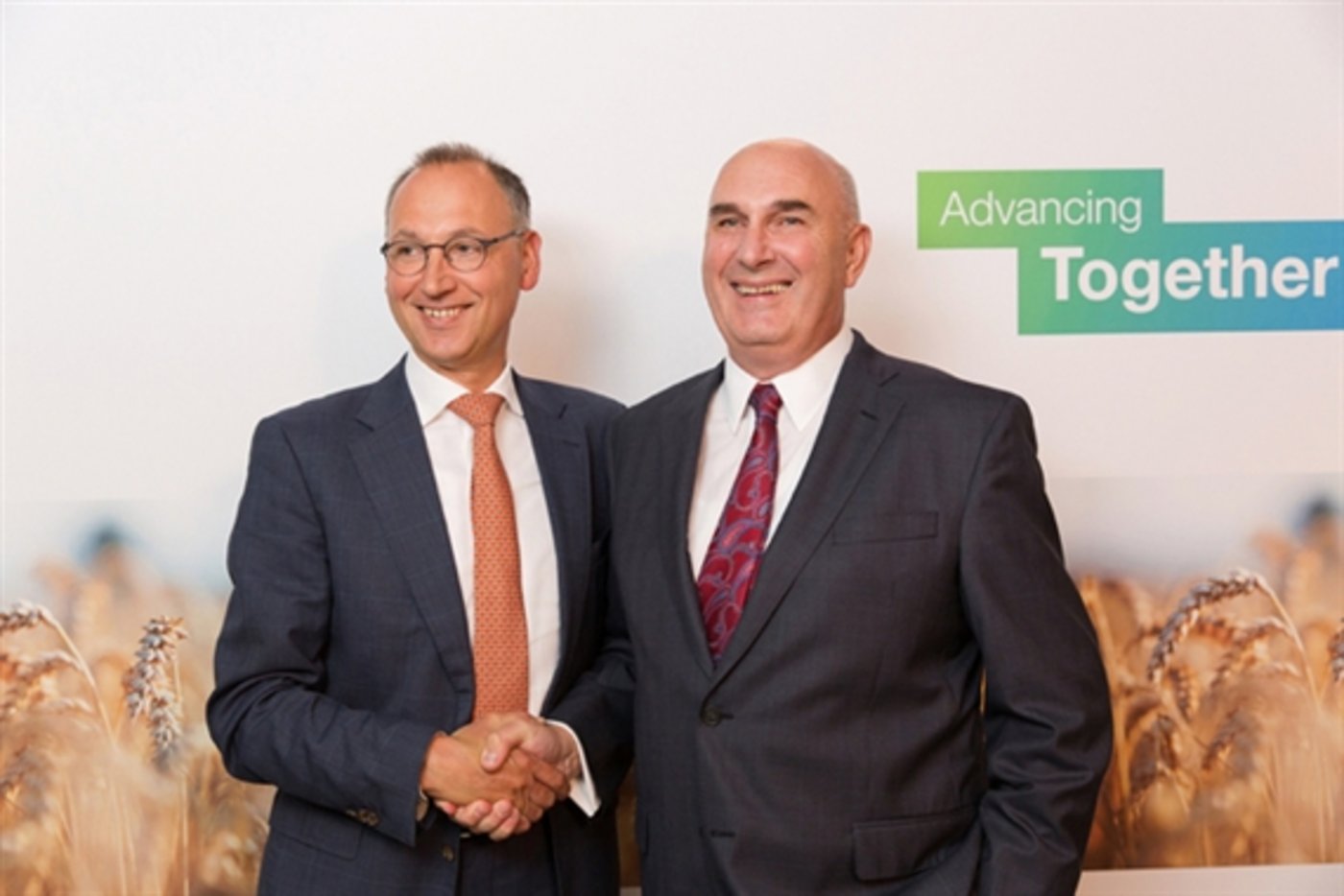 Bayer-CEO Werner Baumann (l.) und Monsanto-CEO Hugh Grant. (Bild Bayer AG) 