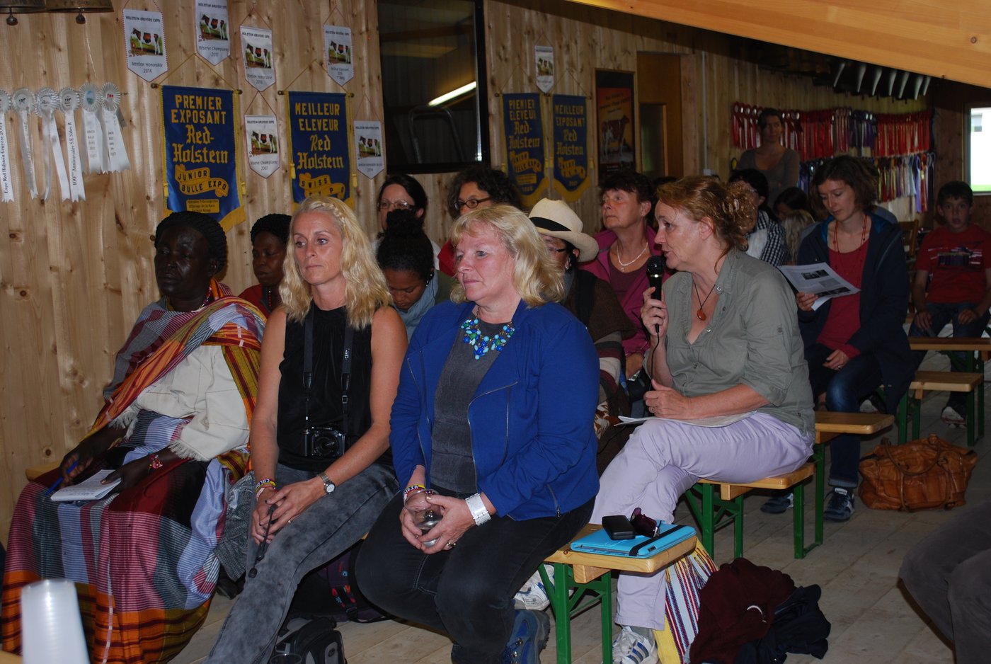 Die Bäuerinnen zeigten sich sehr interessiert.