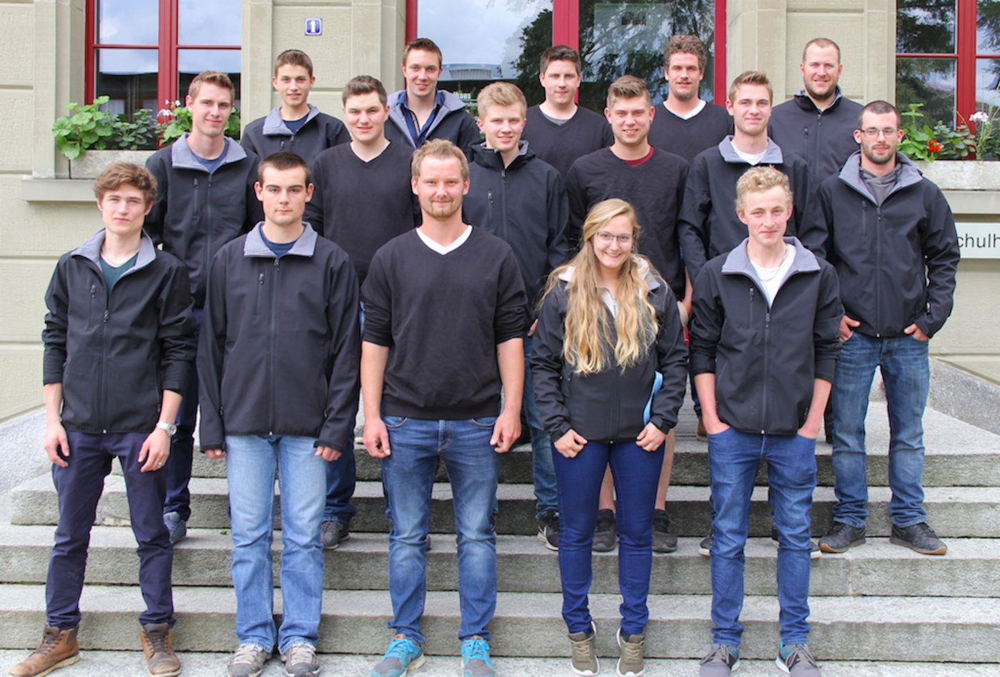 Die Klasse 3H des Inforama Rütti. 