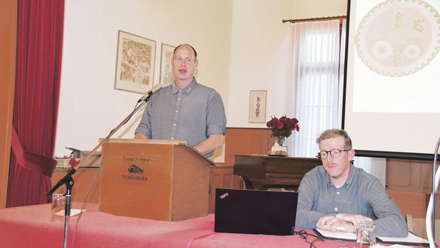 Urs Schneeberger (links), Präsident des Verbands Bernischer Landtechnik (BVLT), und der Geschäftsführer Matthias Ramseyer anlässlich der Generalversammlung.