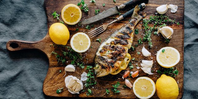 Rezept: Ganze Dorade vom Grill. (Foto: Kathrin Toldo)