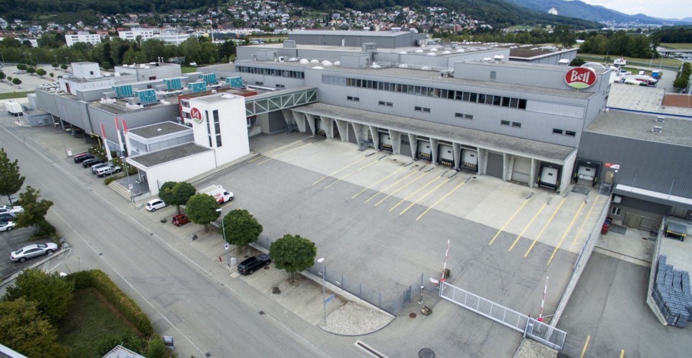 Aktivisten sind in das Gebäude von Bell in Oensigen eingedrungen. (Bild Bell Group AG)