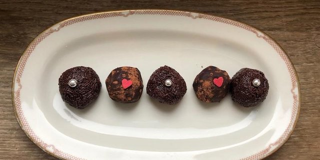 Schokoladen-Trüffes mit einem Schuss Alkohol. (Bilder et)