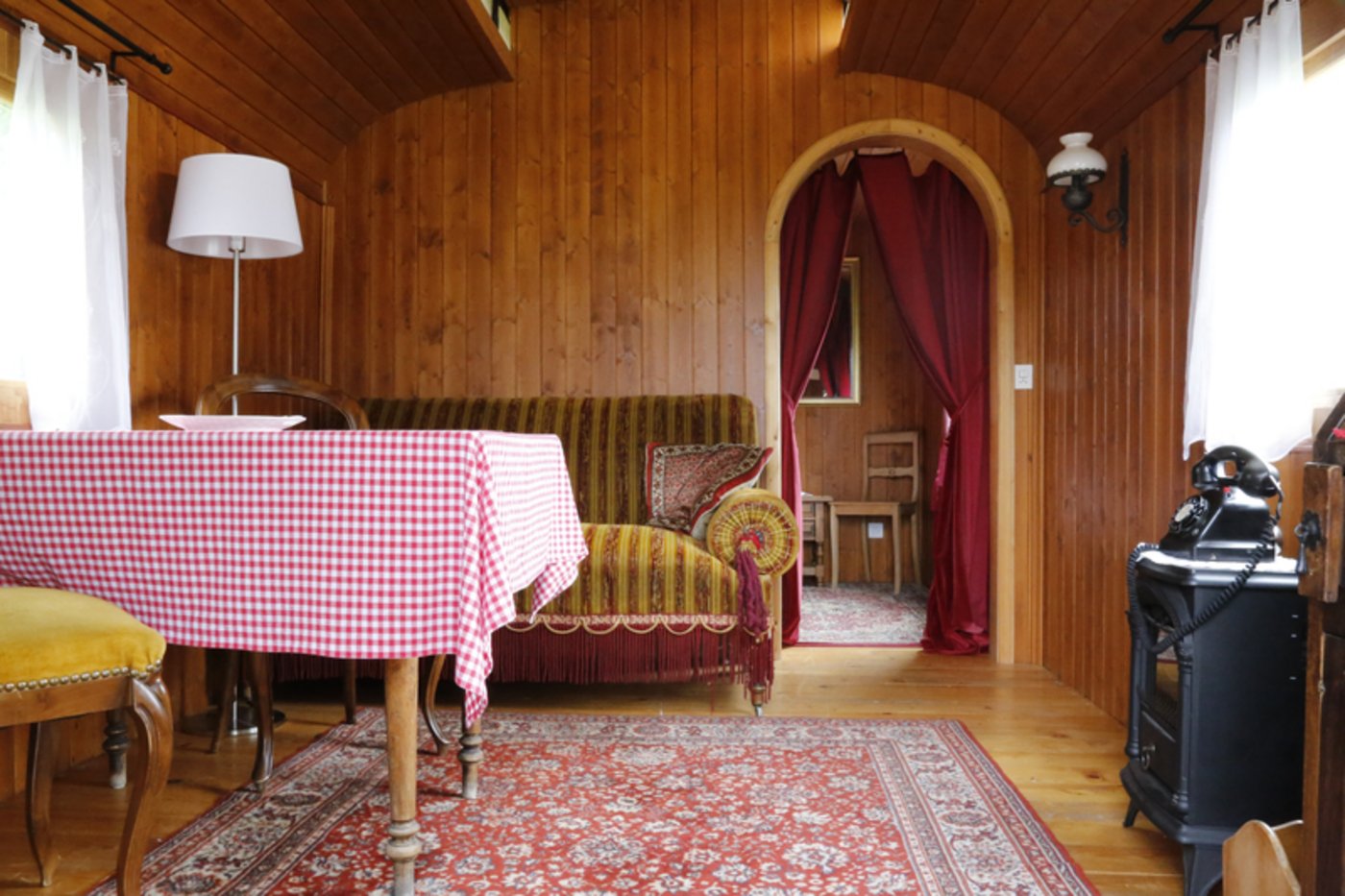 Der Zirkuswagen ist bereits 100 Jahre alt.