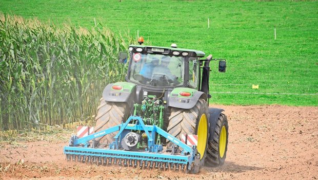 Bei der Bodenbearbei Bei der Bodenbearbeitung gilt: je flacher und extensiver, desto geringer der Dieselverbrauch.