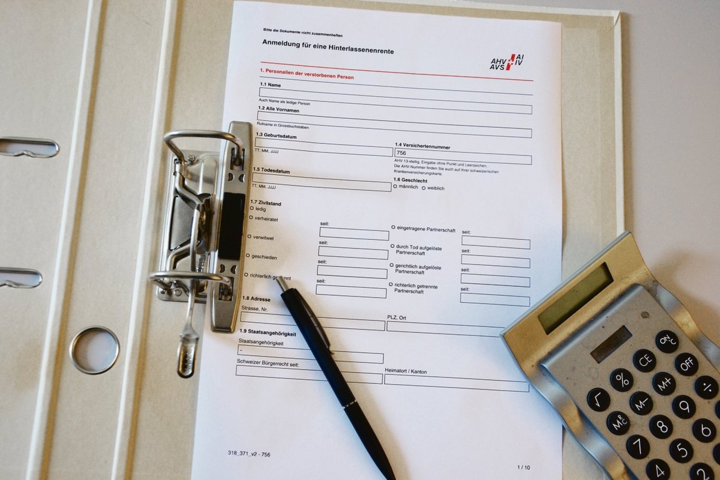 Stirbt die Ehefrau, hat der Mann nur Anrecht auf eine Witwerrente, wenn das Paar Kinder unter 18 Jahren hat. Dagegen erhält die Ehefrau immer eine Rente, wenn ihr Partner stirbt.(Bild Peter Fankhauser)
