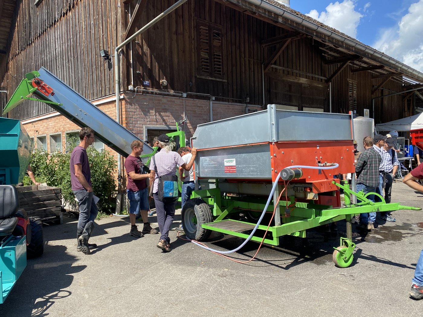 Die Sortiermaschine hat Oppikofer von der Jakob Hofer AG, Marke Eigenbau.