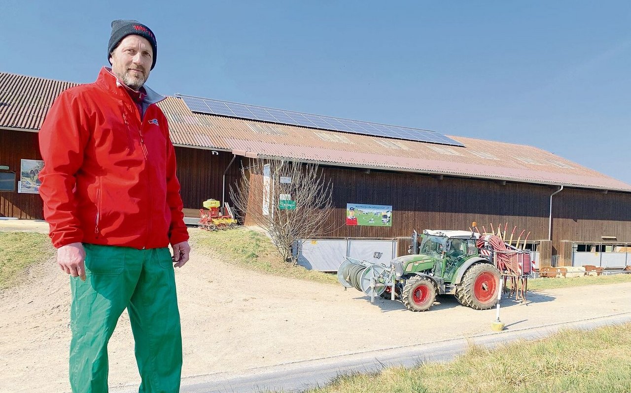 Es hat noch viel Platz für Solarmodule auf den Dächern von Marcel Arnold vom Bodenacherhof in Wikon. Aber dafür müssten die Rahmenbedingungen noch besser werden. 