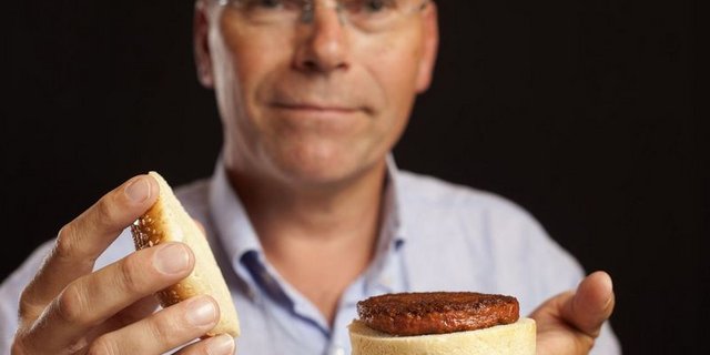 Bell unterstützt auch Fleischalternativen. Im Bild: Wissenschaftlicher Leiter von Mosa Meat Mark Post. (Bild Mosa Meat)