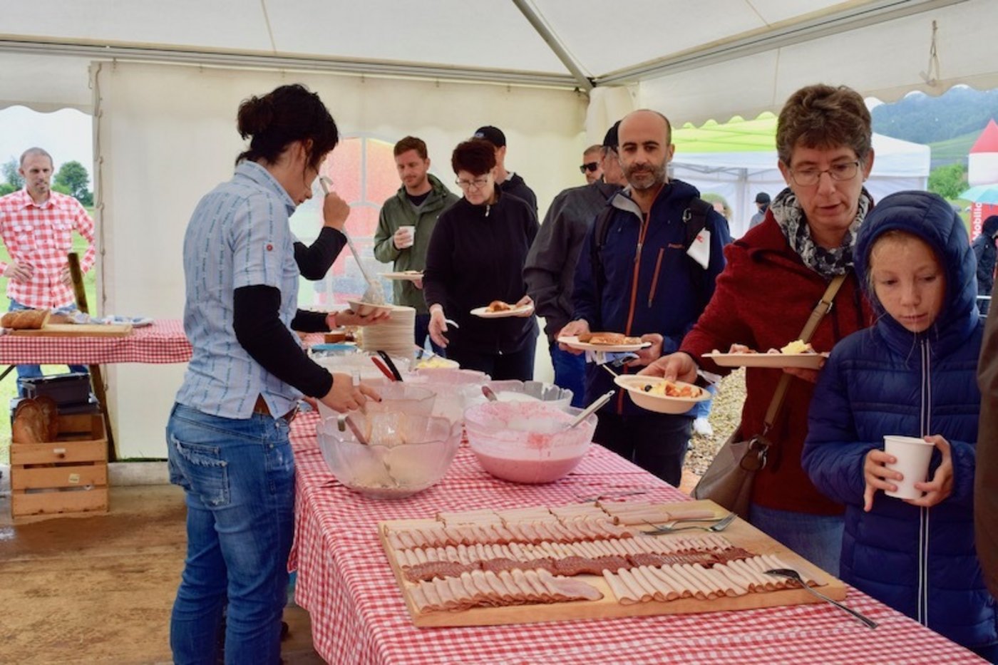 Die Lebensmittel des reichhaltigen Buffets stammten vom eigenen Betrieb oder aus der Region.