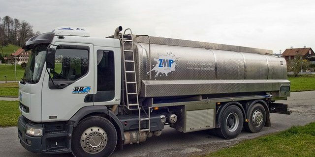  Die ZMP-Milchlieferanten werden am kommenden Samstag über die bereits beschlossenen Preissenkungen informiert. (Bild: BauZ)