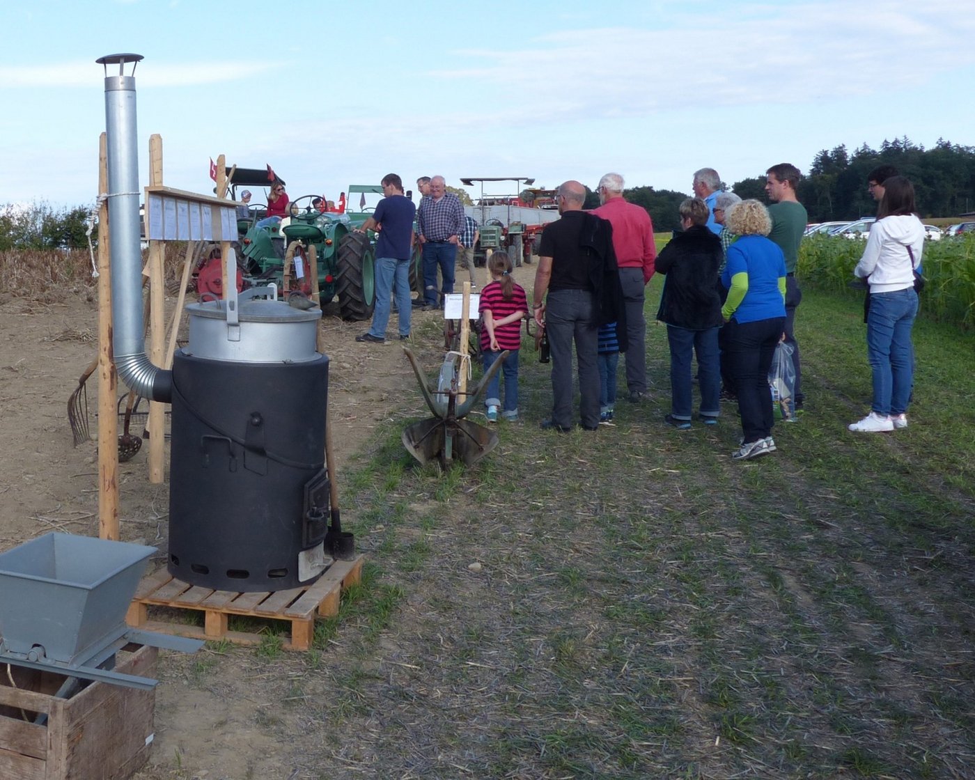 Gross und Klein besuchten die Höfe und lernten viel über Landwirtschaft. (Bild zVg)