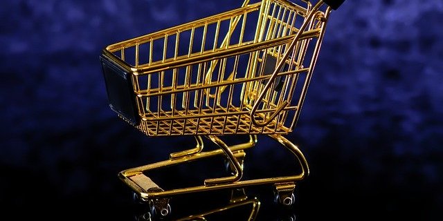 Der Verkauf von Lebensmittel ist leicht gestiegen. (Symbolbild Pixabay)