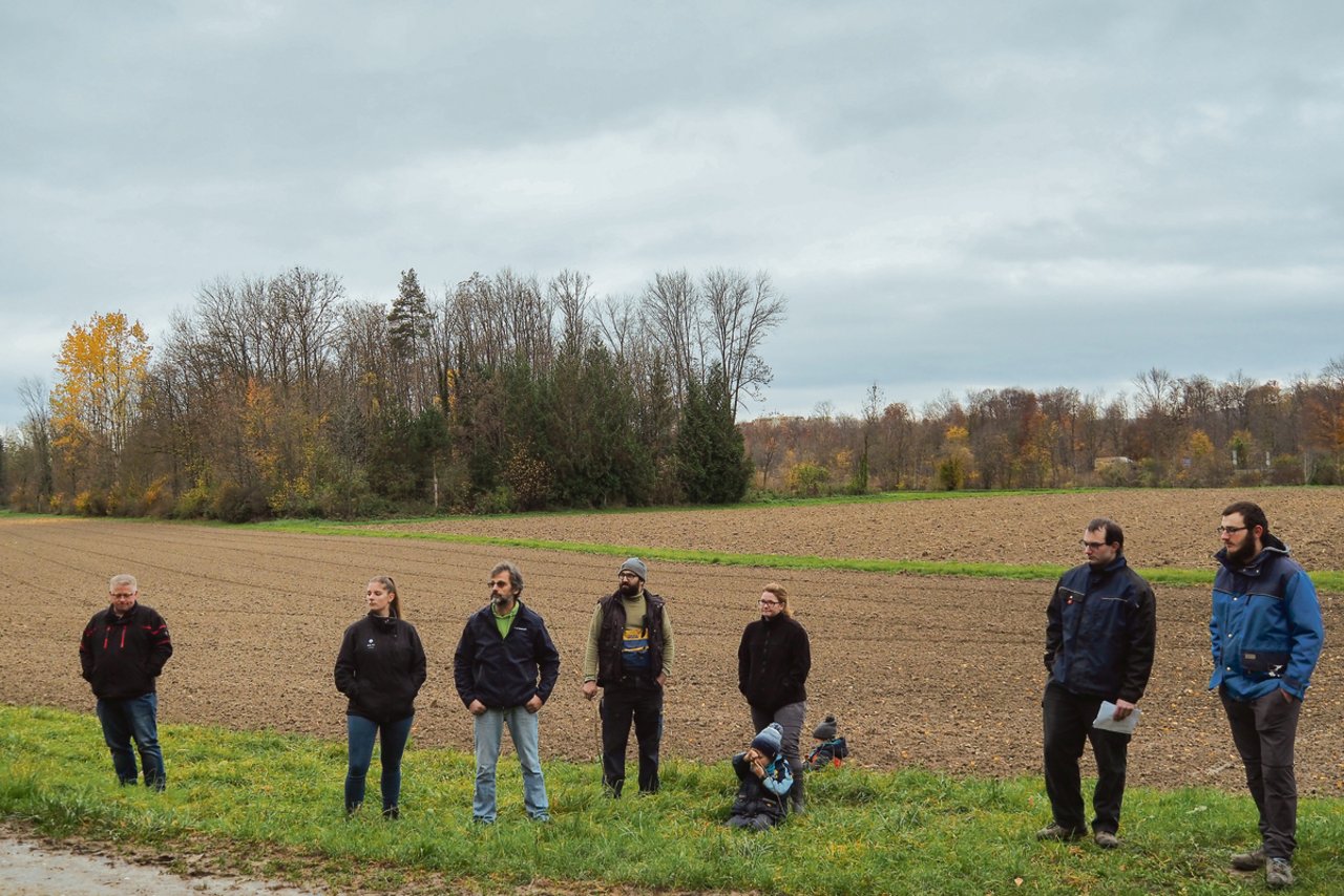 Das Thurvorland auf Gemeindegebiet von Hüttlingen: Für diese Landwirtinnen und Landwirte sind die vom Projekt Thur+ bedrohten Fruchtfolgeflächen eine wichtiger Teil ihres Betriebs.(Bilder Christian Weber)