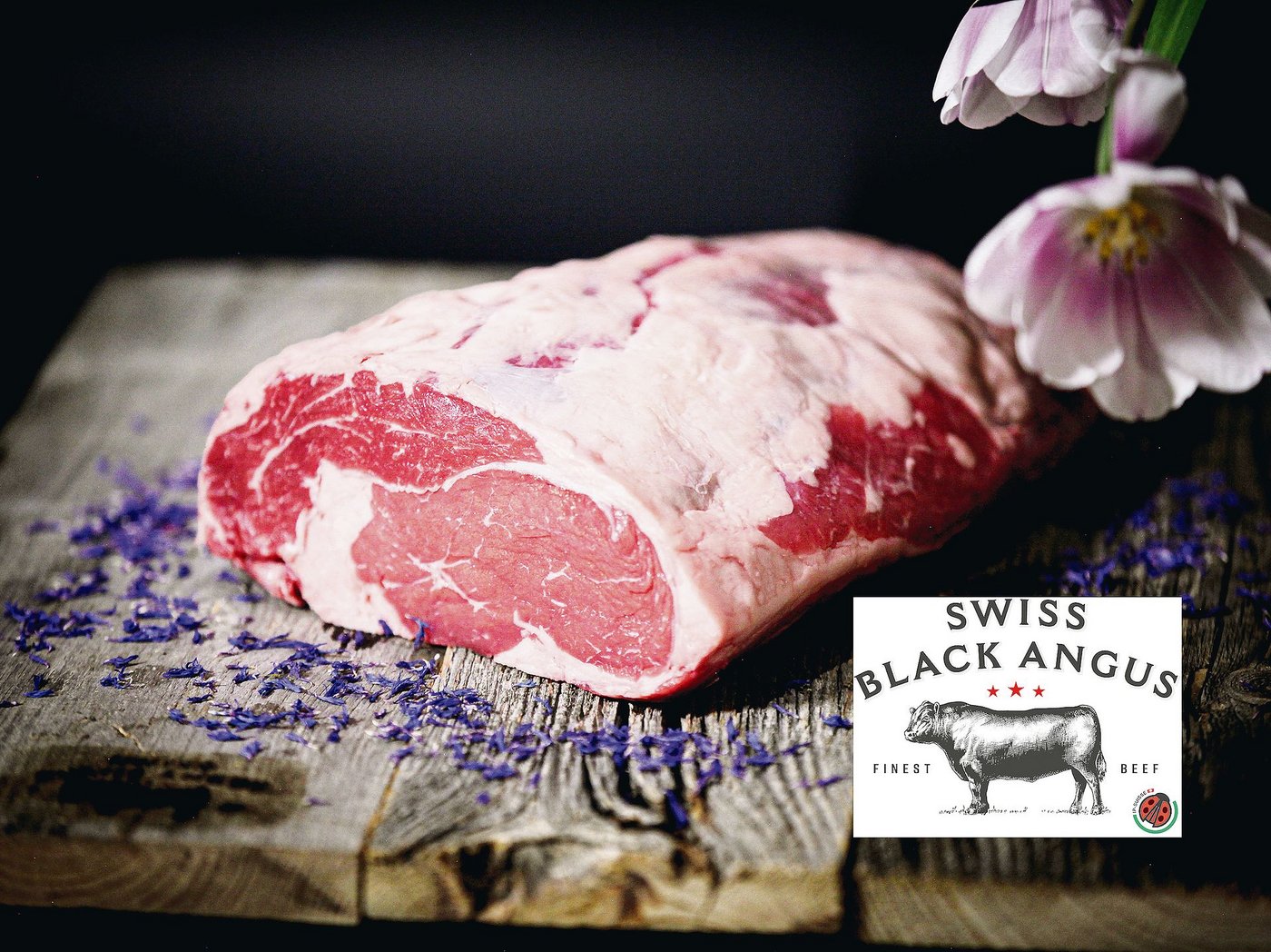 Tierwohl, Biodiversität und Pioniergeist, lautet das Erfolgsrezept von Swiss Black Angus. Das Label, das sich auf die Fahne schreibt, das nachhaltigste Fleisch der Schweiz zu produzieren.(Bild Daniel Niklaus)