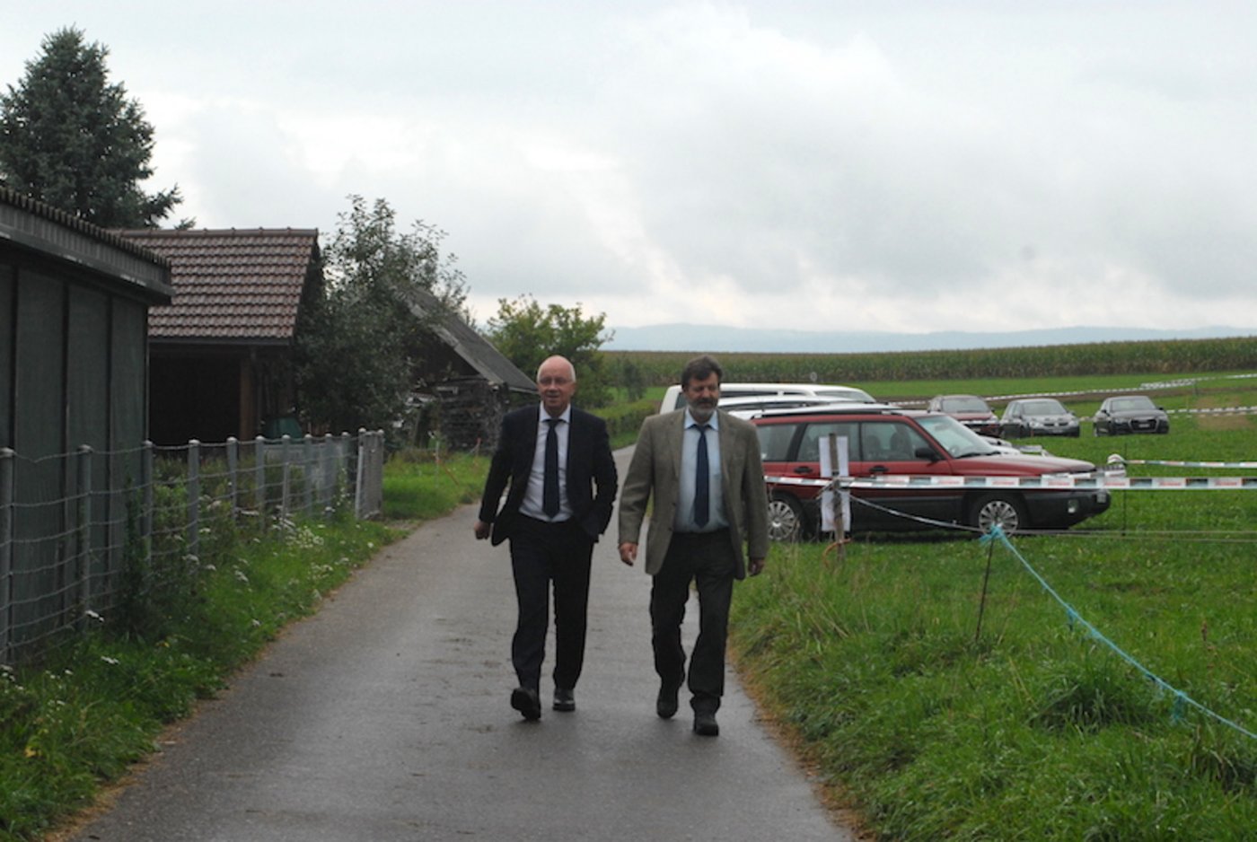 Bernard Lehmann, Direktor des Bundesamts für Landwirtschaft und Fritz Glauser, Vizepräsident des Schweizer Bauernverbandes, brachten Grussworte ihrer Organisationen vorbei. 